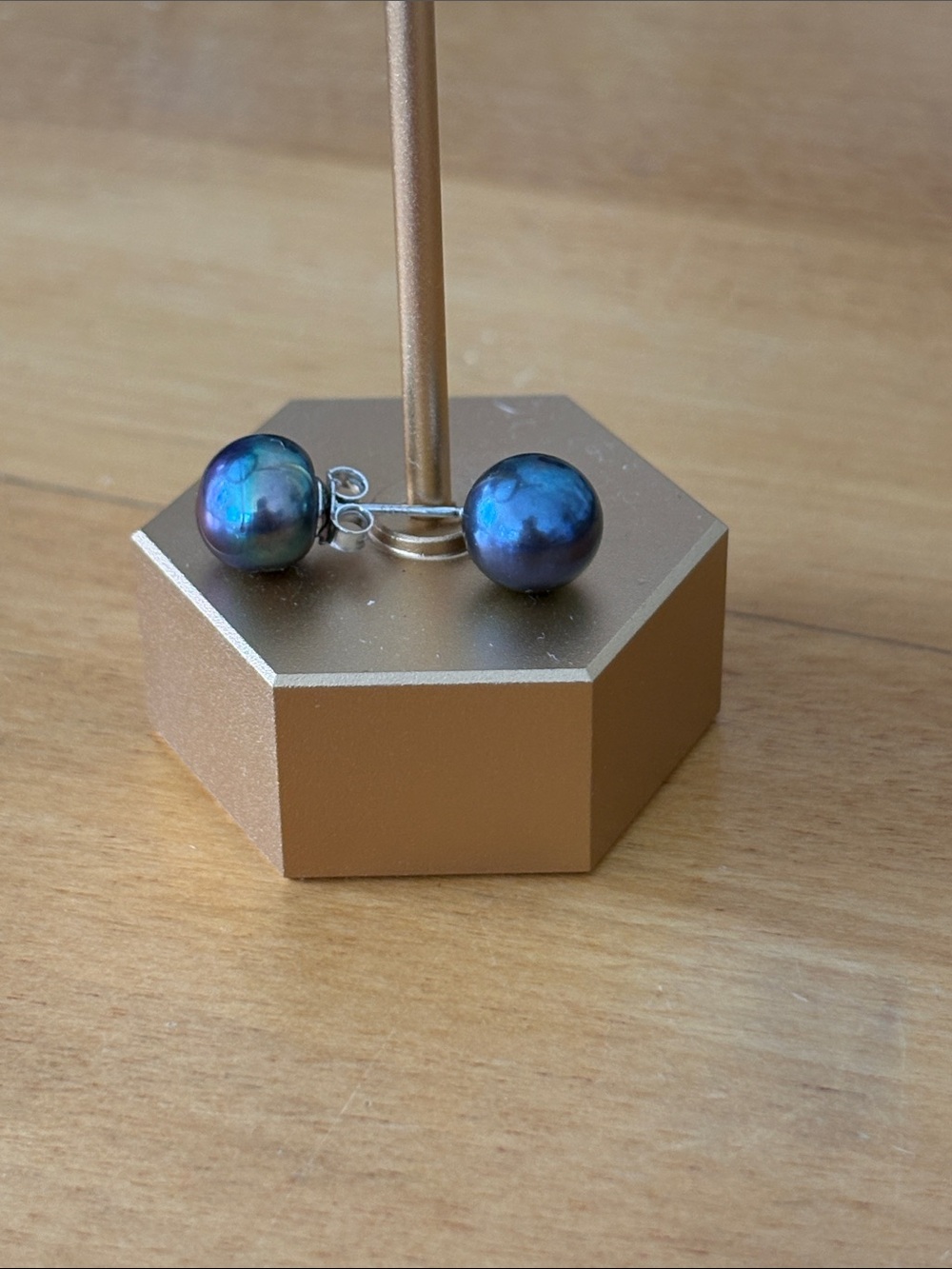 Sterling Genuine 9mm Peacock Gray Black Freshwater Pearl Stud Earrings Silver